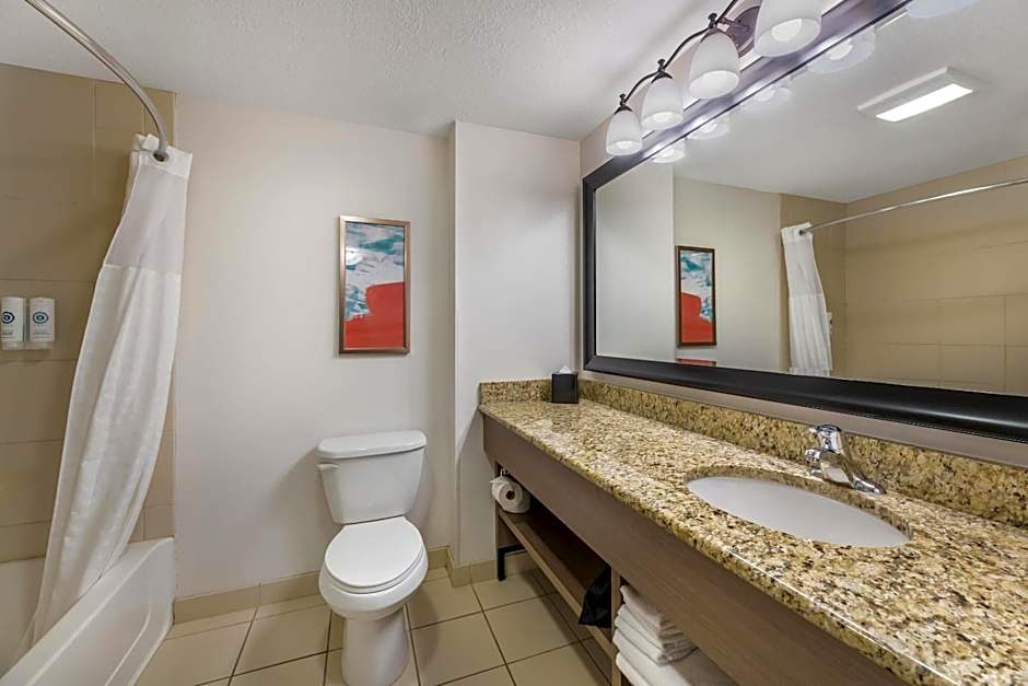 Comfort Inn & Suites