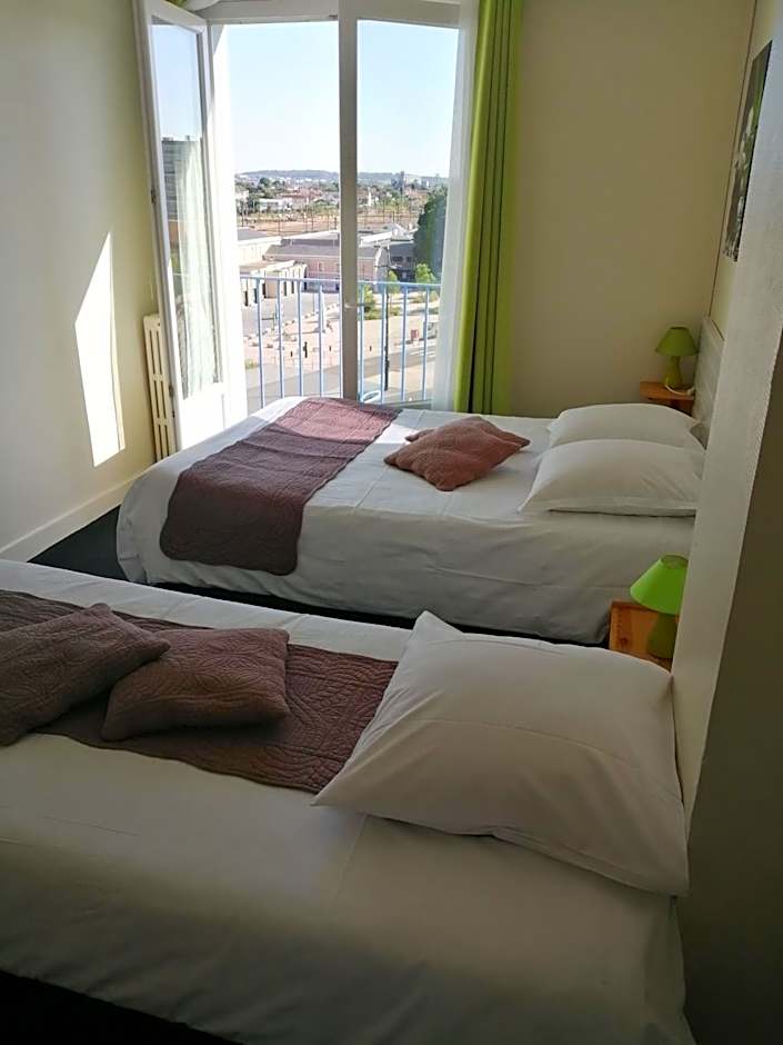 Hotel d Orléans – Angoulême, PA