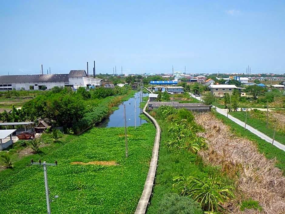 At Ease Residence Suvarnabhumi