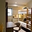 Le Phenix Hotel
