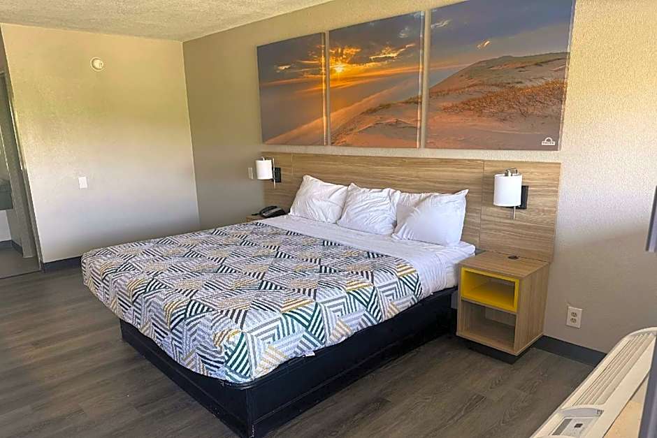 Days Inn by Wyndham Kansas City Northeast