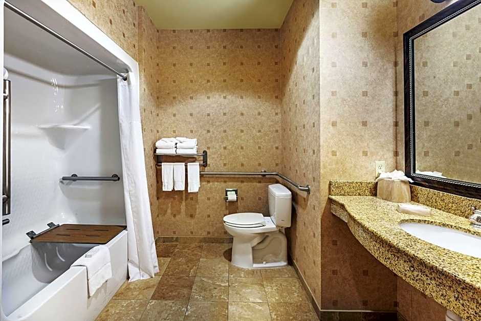Photo 1 of 3 of 2 Queen Beds, Mobility Accessible