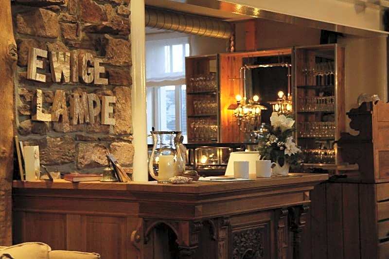 Zur Ewigen Lampe at Hemingway Trail