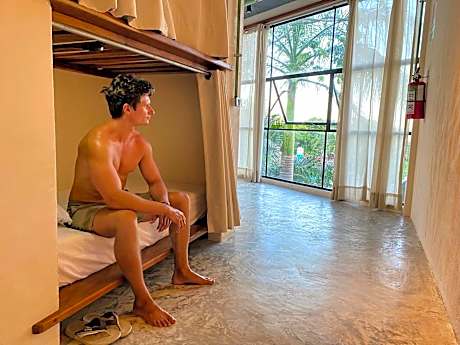 Mixed Dormitory Room