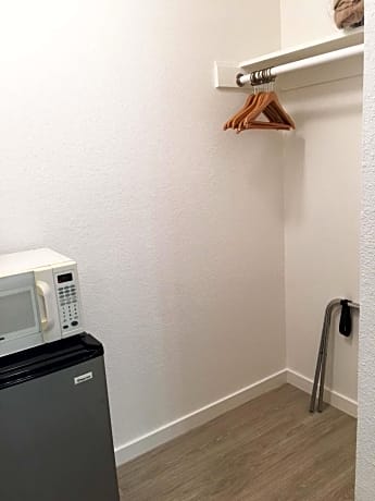 Queen Room - Disability Access