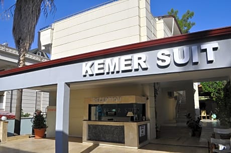 KEMER SUIT