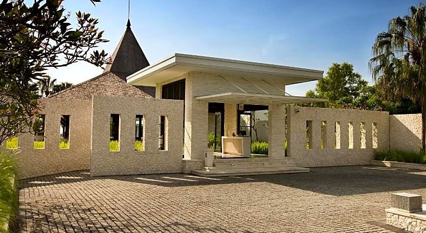 The Royal Santrian Luxury Beach Villas