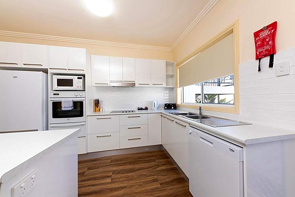 Meridian Beachside Apartments