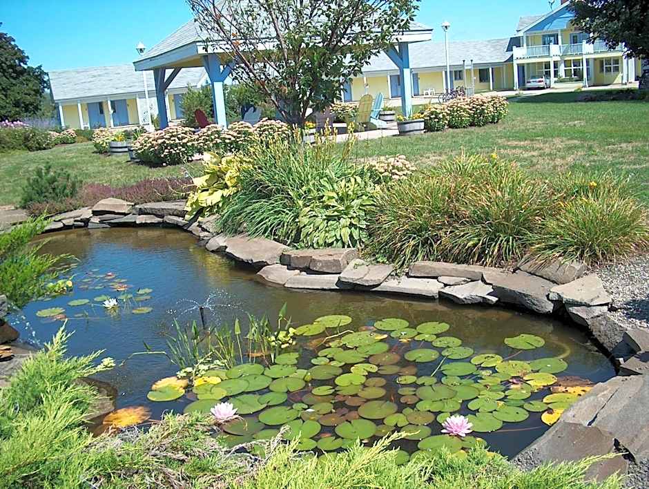 Annapolis Royal Inn & Suites