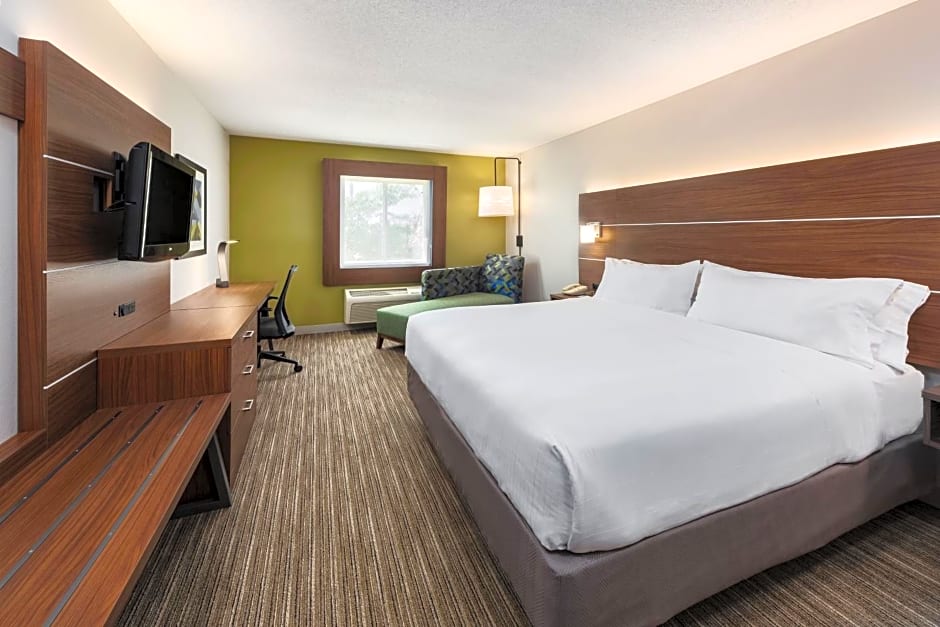 Holiday Inn Express Warrenton Hotel By IHG