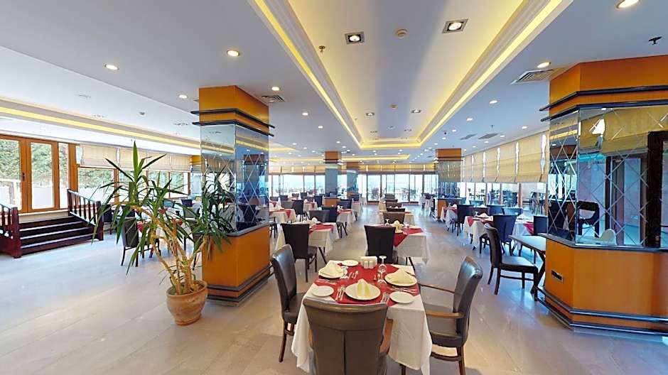 Double Royal Hotel Darica