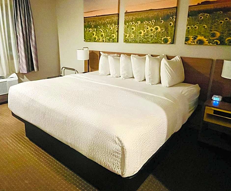 Days Inn by Wyndham Wall