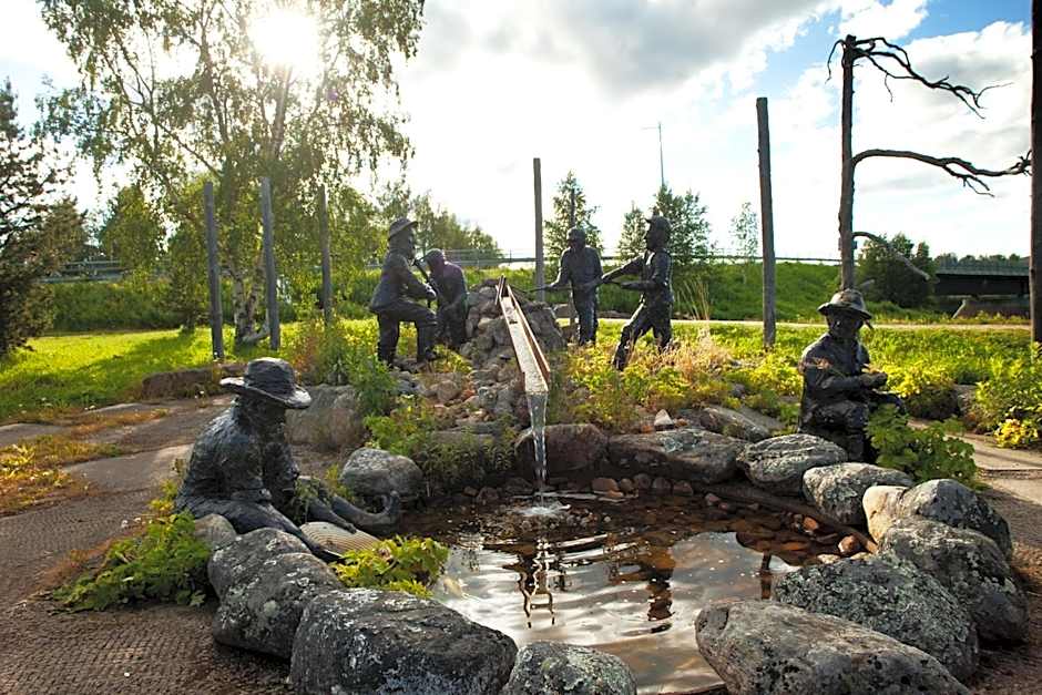 Kultahippu Hotel & Apartments