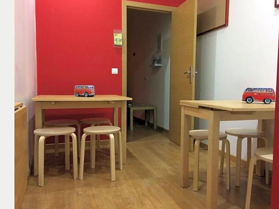 Green Wave Hostel