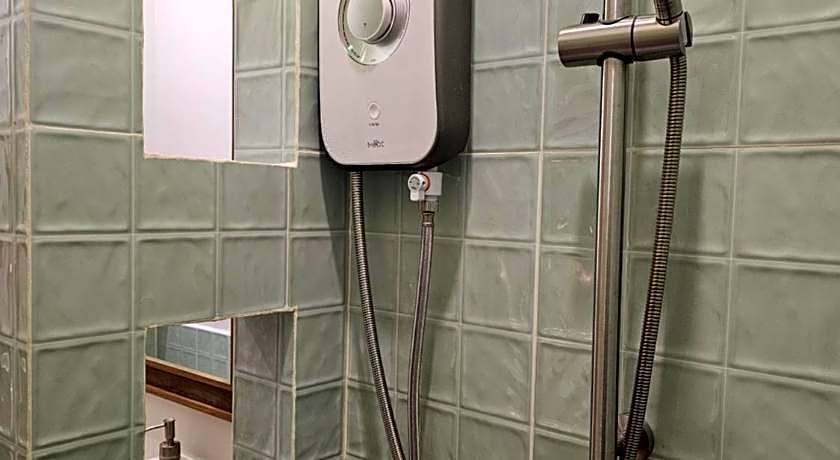 A DAY INN RANONG HOSTEL