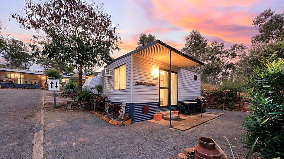 Silver Wattle Cabins