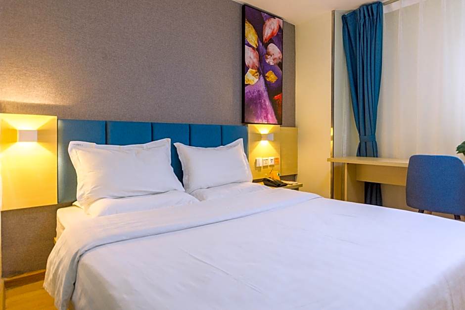 7 Days Inn Zhuhai North Station University Town Jinding Shop