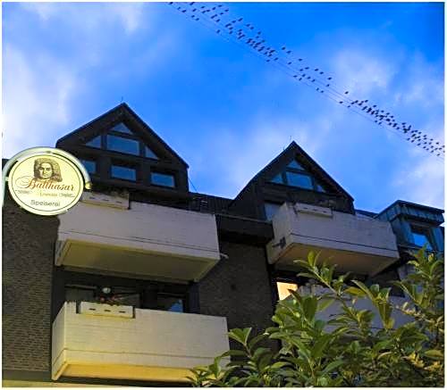 Balthasar Neumann Speiserei & Gästehaus - Zentrum Brühl -E-Ladestation, nähe Phantasialand