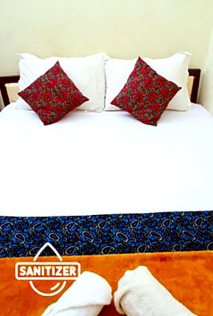 Double Room with Shared Bathroom