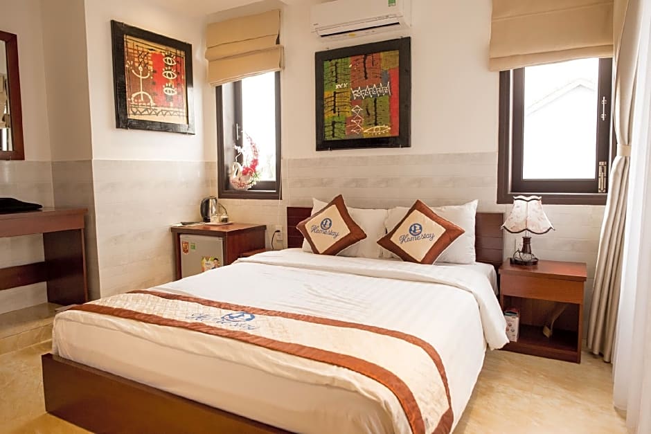 Photo 1 of 16 of Deluxe, Pool View, Balcony