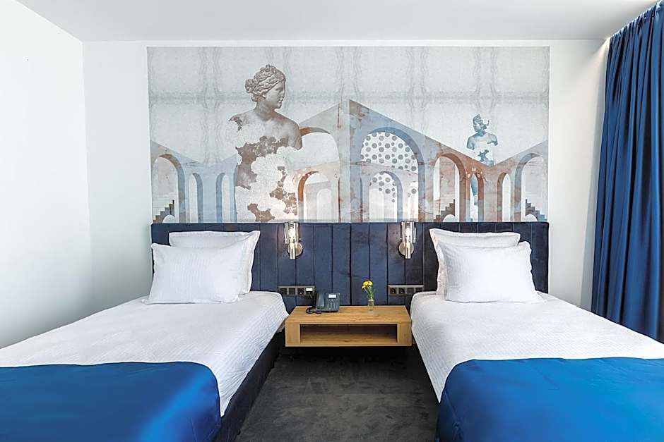 Blue Star Luxury Hotel
