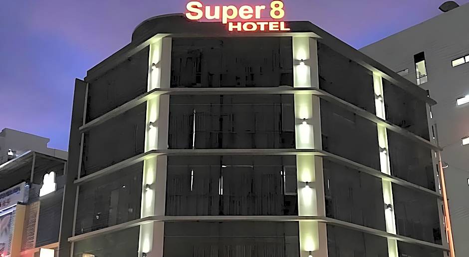 Super 8 Hotel @ Bayan Baru