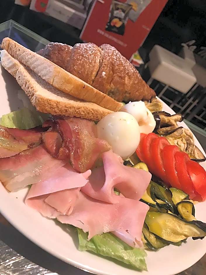 Edward Rooms & Wellness B&B