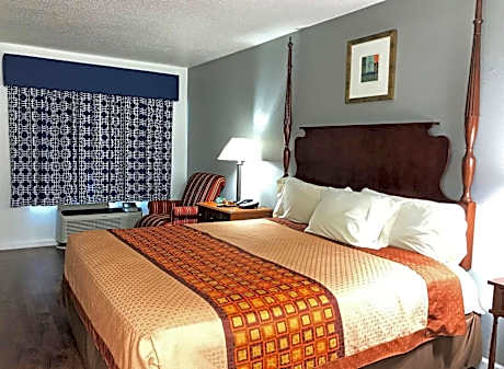 American Inn & Suites Russellville