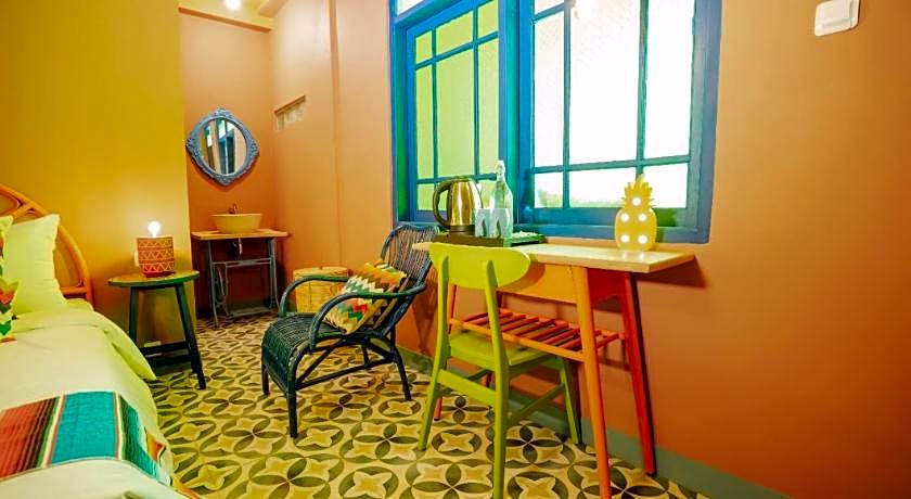 Por Aqui Stay & Dine