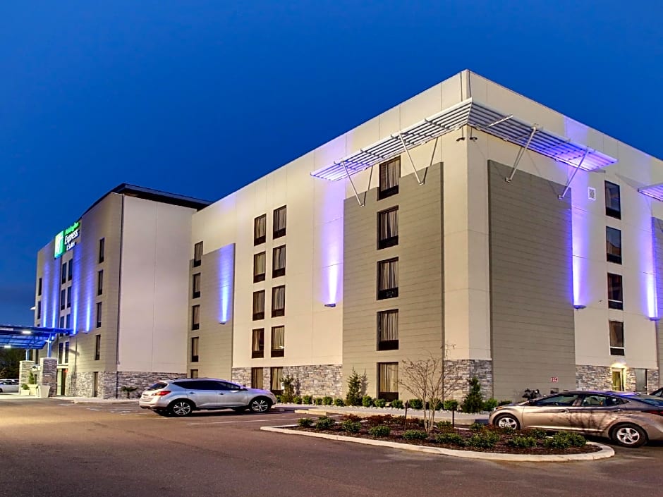 Holiday Inn Express & Suites Jackson Downtown - Coliseum By IHG