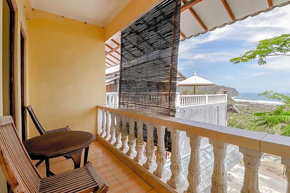 Adinda Beach Hotel and Villa