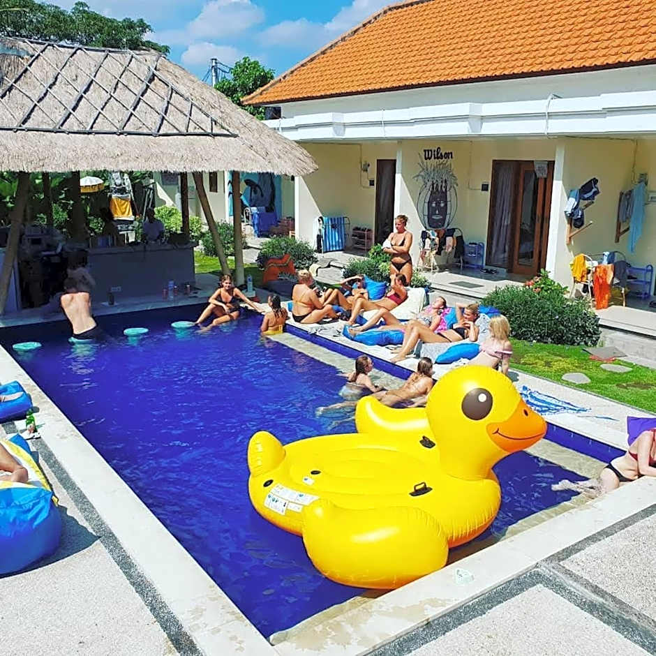 Castaway Hostel