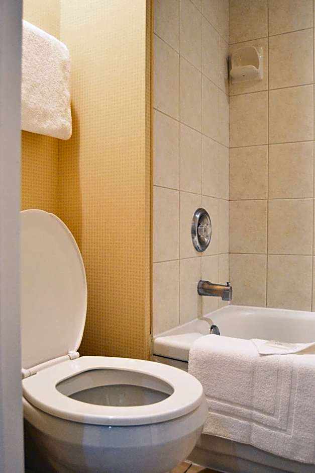 Amenida Residences, Calgary