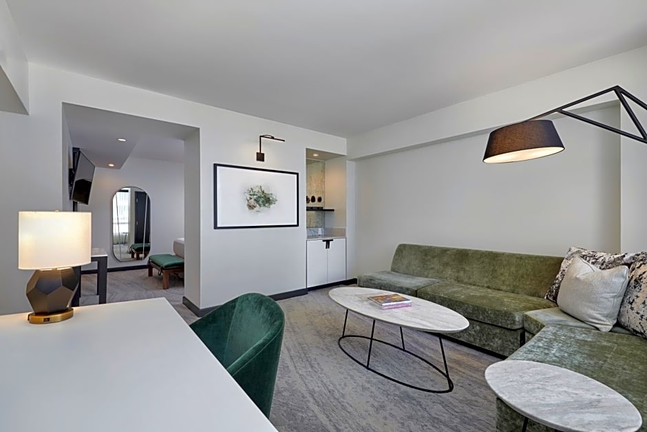 Hotel 1000, LXR Hotels & Resorts