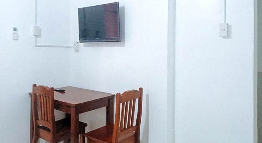 RedDoorz @ Rachael Pension House