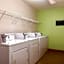 La Quinta Inn & Suites by Wyndham Savannah Airport - Pooler