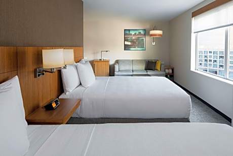 Two Queen Beds High Floor (plus sofa bed)