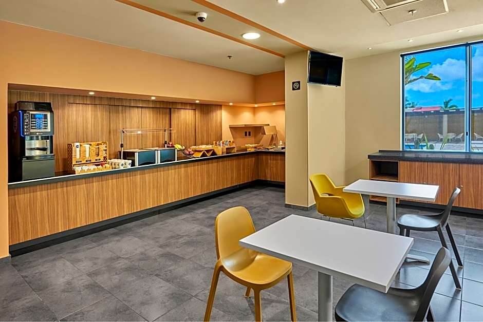 City Express Plus by Marriott Cabo San Lucas