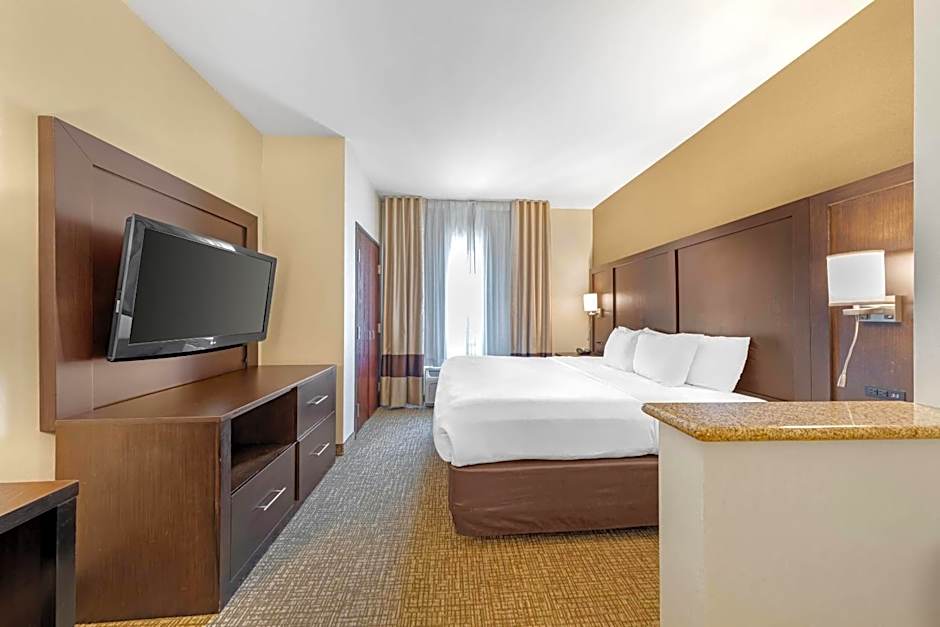 Comfort Suites Ontario Convention Center