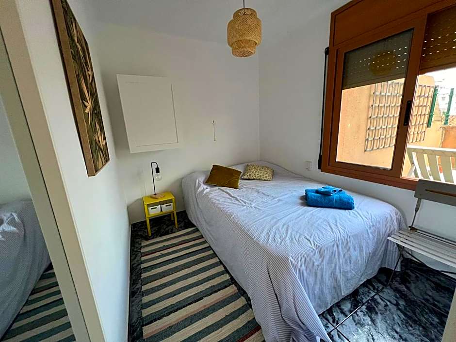 Private Double Room in a Shared Penthouse with Patios
