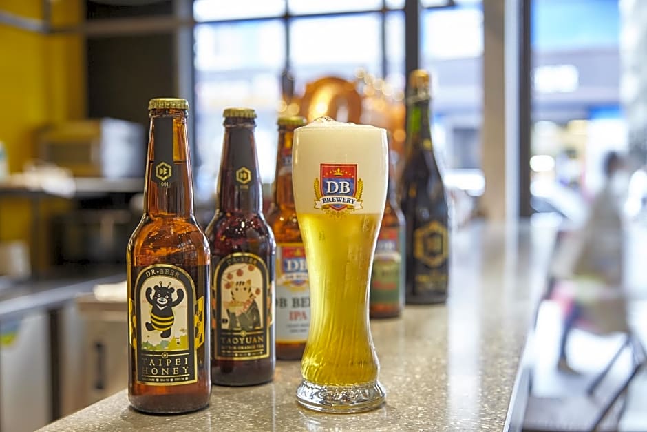 Bouti City Capsule Inn