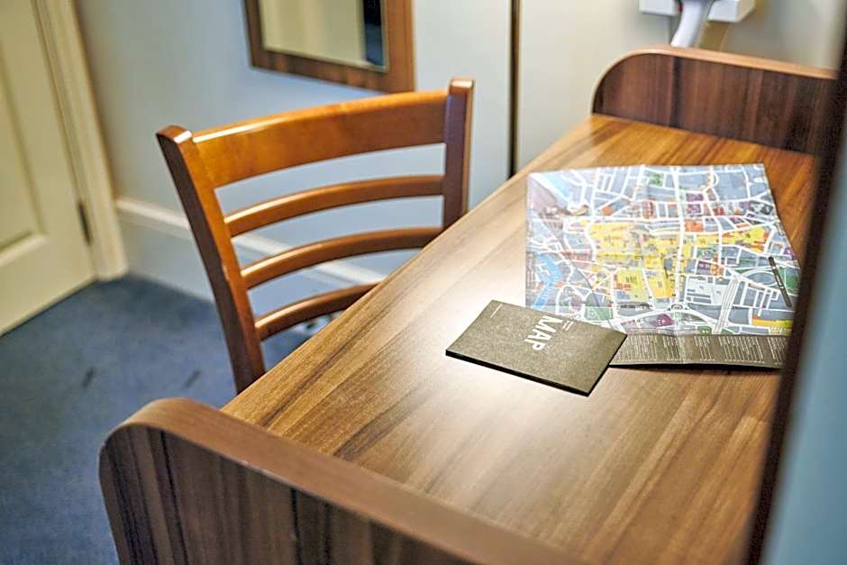 Discovery Inn - Leeds