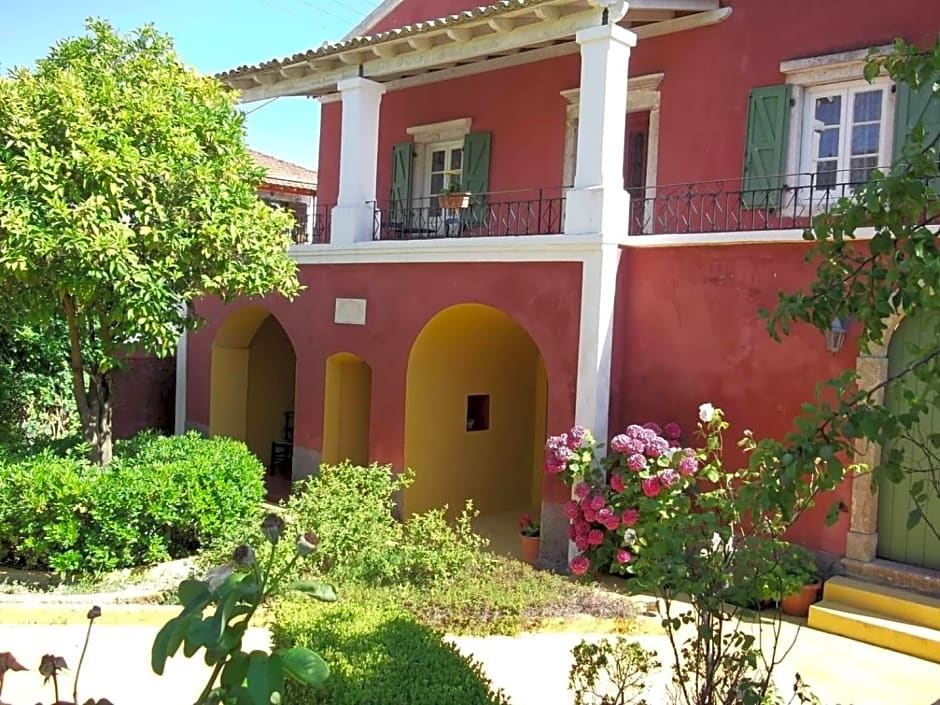 Villa De Loulia