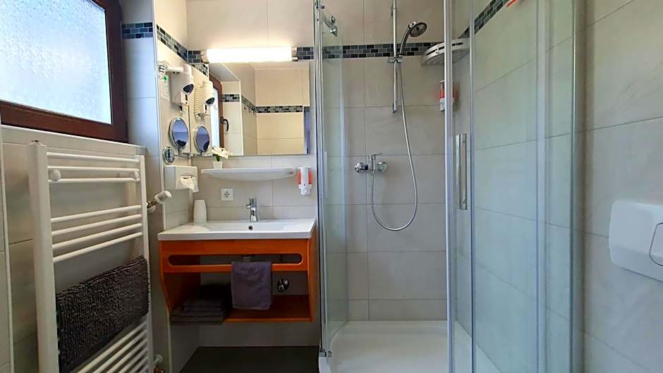 Hotel Garni Haus Alpine - Chiemgau Karte inkl