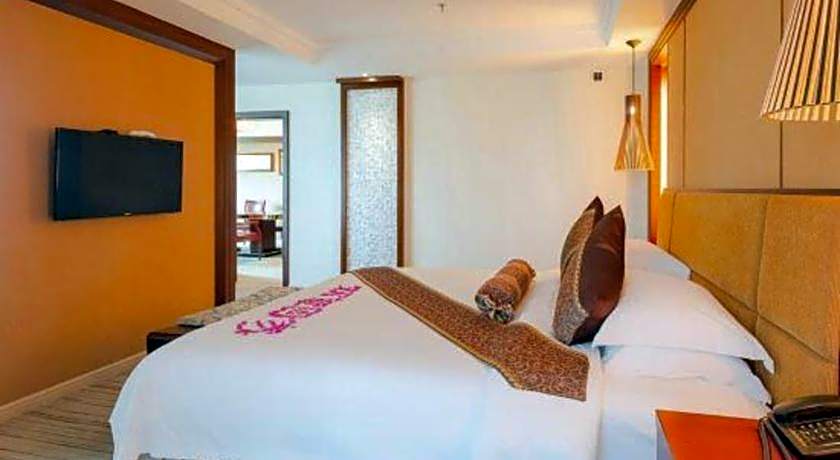 Haikou Conifer Garden Hotel