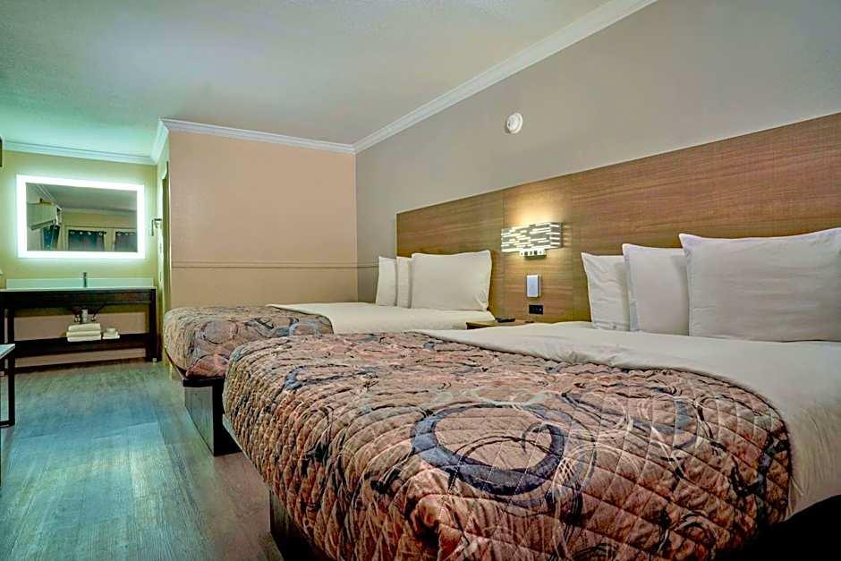 Family Garden Inn & Suites