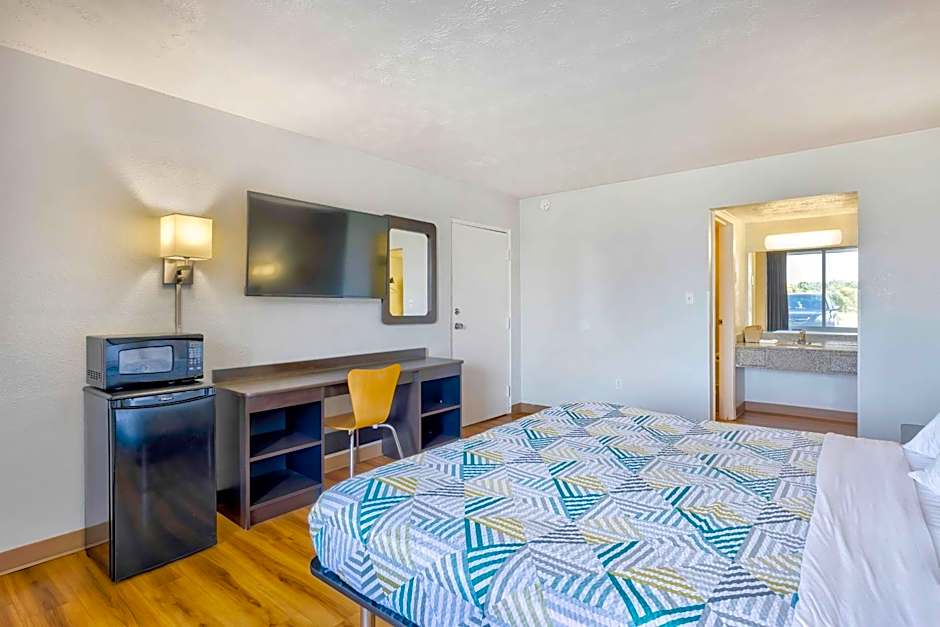 Studio 6 Mount Jackson VA Shenandoah