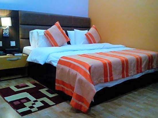 Downtown Royal Hotel GRA