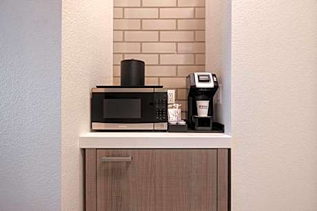 Queen Room with Two Queen Beds - Mobility Access