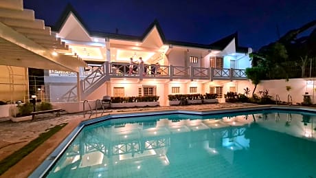 Casa Sakura Resort